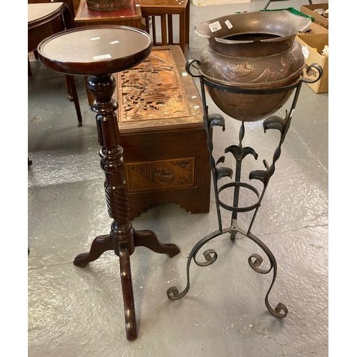 514 - Arts and Crafts design copper jardinière on wrought iron stand together with a Victorian design maho... 