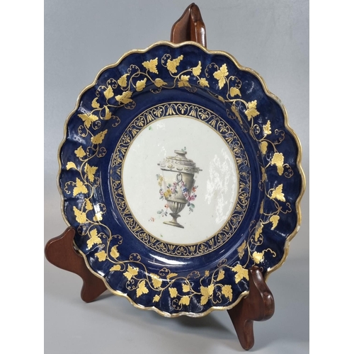 139 - 18th century First Period Worcester porcelain dessert dish with cobalt blue and gilt borders of vine... 