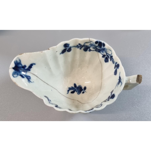 140 - Collection of 18th century First Period Worcester blue and white items to include: lidded porringer,... 