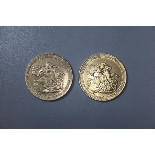 271 - Two George III gold full sovereigns dated 1817 and 1818.  (2)   (B.P. 21% + VAT)