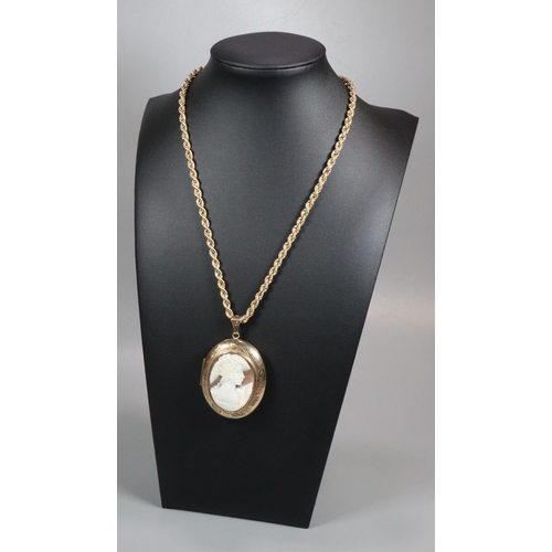 329 - 9ct gold rope twist necklace together with a 9ct gold cameo pendant locket with portrait of a maiden... 