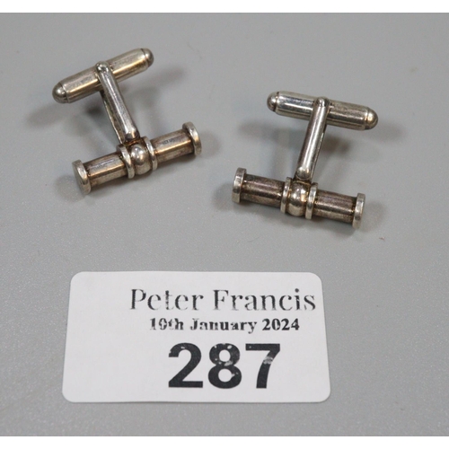 287 - Pair of silver bar design cufflinks.  10g approx.  (2)  (B.P. 21% + VAT)