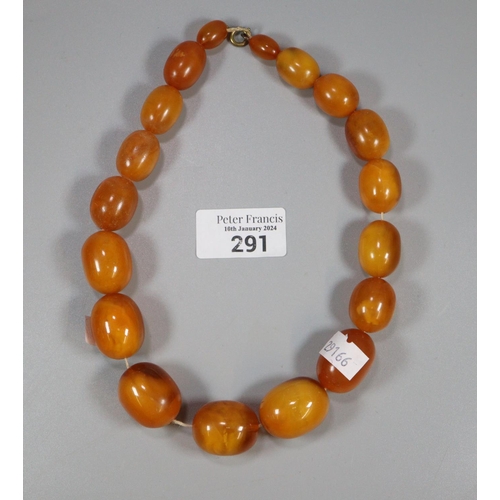 291 - String of large butterscotch amber beads.  (B.P. 21% + VAT)