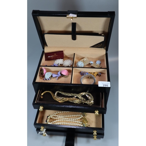 295 - Nina Philipp designer jewellery box with a small collection of costume jewellery.  (B.P. 21% + VAT)