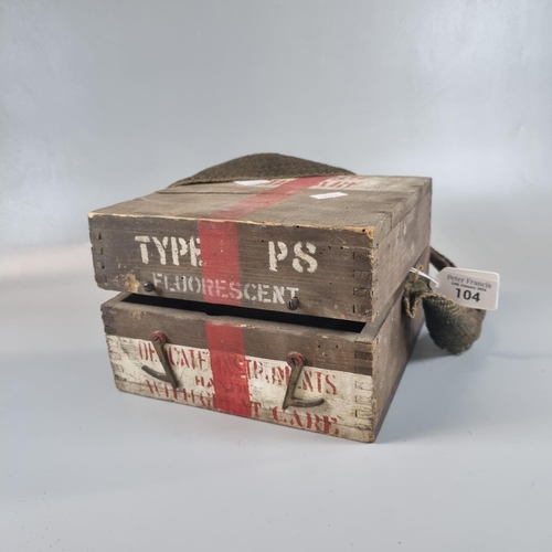 104 - WWII period RAF aircraft compass, type R8 No. 137317B, with Air Ministry Crown and fitted box.  As u... 