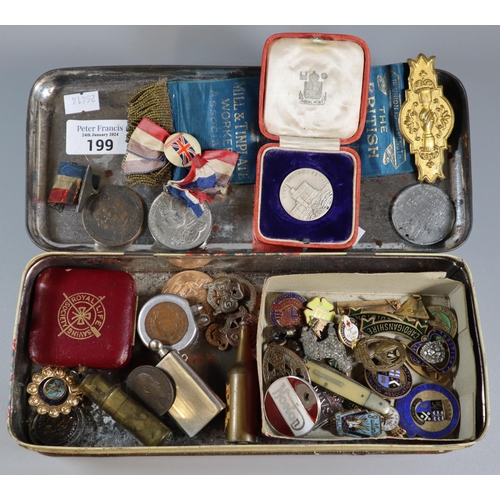 199 - Forfar shortbread tin containing an assortment of pin badges, commemorative medals and medallions an... 