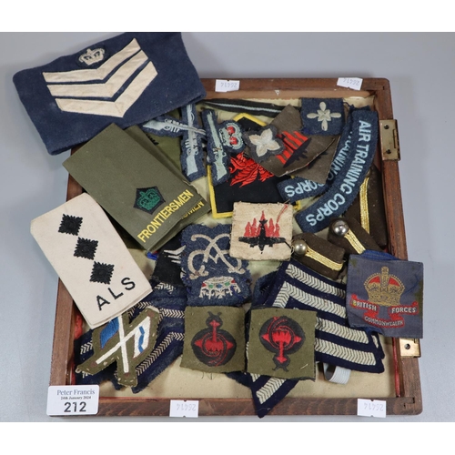 212 - Group of British Army and RAF fabric insignia and flashes, various.   (B.P. 21% + VAT)