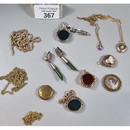 367 - Collection of assorted jewellery to include: blood stone fobs, some 9ct mounted, gold plated chains,... 