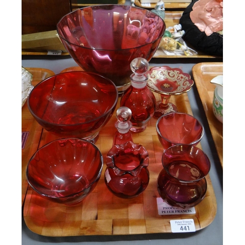 441 - Tray of cranberry glass to include: bowls, vases, vinaigrettes with stoppers, pedestal dish etc.
(B.... 