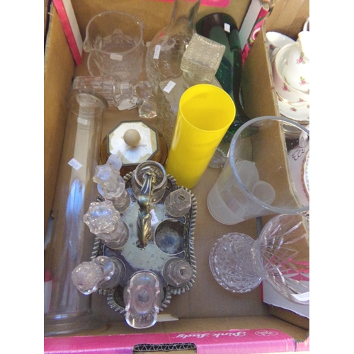 542 - Four boxes of assorted china and glass.  (4)   (B.P. 21% + VAT)