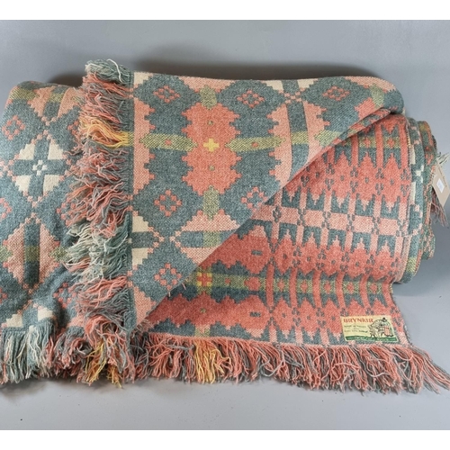 69 - Vintage woollen Welsh tapestry blanket with geometric design and fringed edges.
(B.P. 21% + VAT)