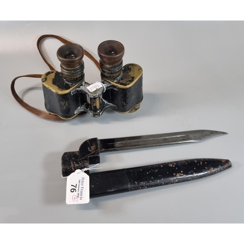 76 - Pair of French WWI period field glasses marked 'Hunsicker &  Elexis, Paris' with British crows foot ... 