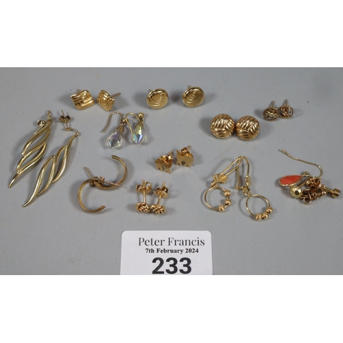 233 - Bag of gold and other earrings, 18ct etc.  (B.P. 21% + VAT)