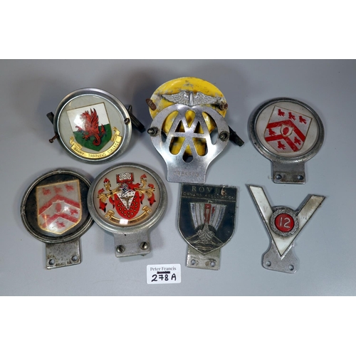 278A - Collection of vintage car and other badges to include: AA, Rover Owner's Association, Barry Training... 