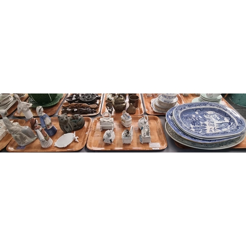 297 - Three trays of china to include: Staffordshire pottery blue and white willow pattern meat plates, tw... 