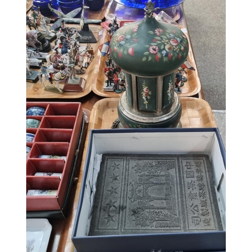 312 - Two trays of Japanese items comprising ceramic bowls with strainers, two ceramic teapots, collection... 