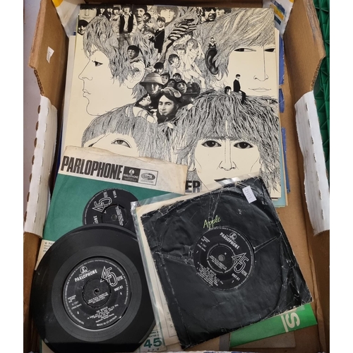 378 - Box of Beatles vinyl LPs and rpm 45s to include: 'Revolver', 'Rubber Soul', 'Please Please Me', 'Hel... 