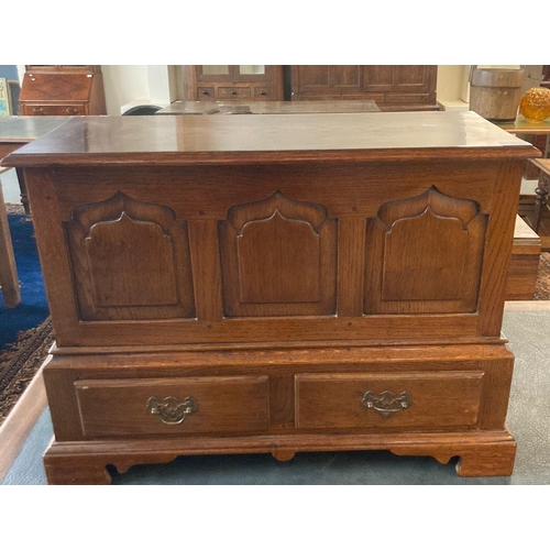 498 - Good quality reproduction Welsh oak Coffwr Bach by Gwilym C Price & sons of Lampeter having loose to... 