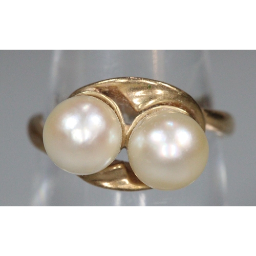 327 - 9ct gold and double pearl ring.  2.9g approx.  Size L.  (B.P. 21% + VAT)