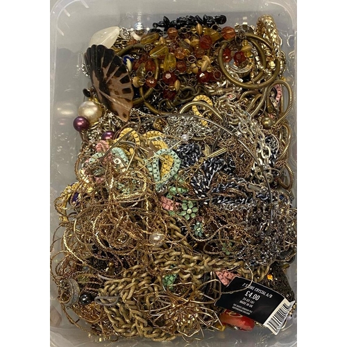 358 - Plastic tub of assorted costume jewellery.   (B.P. 21% + VAT)