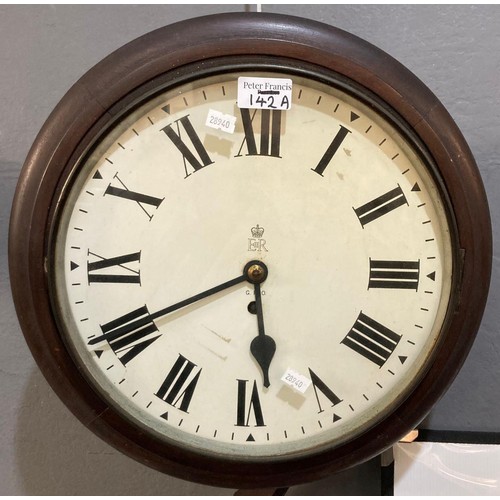 142A - Mid 20th century GPO single train Post Office clock with painted Roman face marked 'E R' and fusee m... 