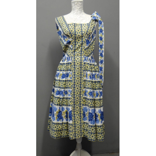 429 - Vintage 50's/60's printed cotton Horrockses day dress.
(B.P. 21% + VAT)