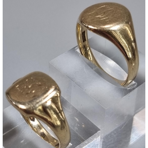 173 - Two similar 9ct gold signet rings. 15.7g approx. Ring sizes T & 1/2 and T.
(B.P. 21% + VAT)