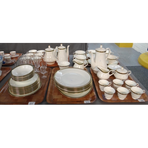 327 - Five trays of various items to include: Wedgwood 'Chester' design tea, coffee and dinnerware compris... 