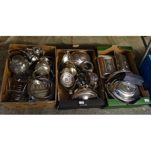 421 - Five boxes of metalware, mostly silver plate to include: loose cutlery, water and milk jugs, tankard... 