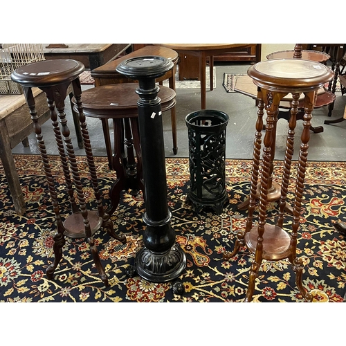 495 - Collection of furnishing items to include: various torchere stands, octagonal occasional table and a... 