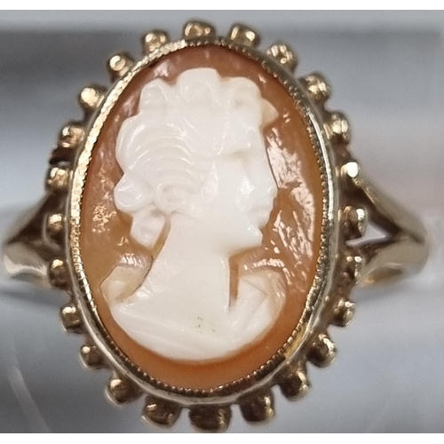 208 - 9ct gold cameo portrait ring.  3g approx.  size L.  (B.P. 21% + VAT)