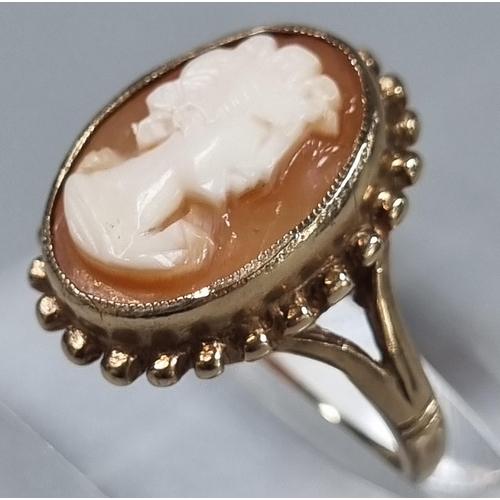 208 - 9ct gold cameo portrait ring.  3g approx.  size L.  (B.P. 21% + VAT)