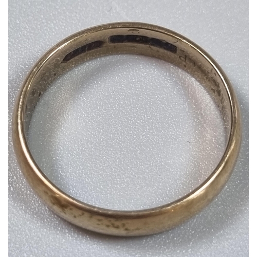 215 - 9ct gold wedding band.  2.8g approx.  Size m1/2.  (B.P. 21% + VAT)