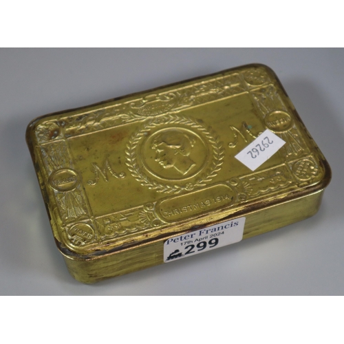 299 - Christmas 1914 WWI Queen Mary's brass tobacco box, lacking contents.   (B.P. 21% + VAT)