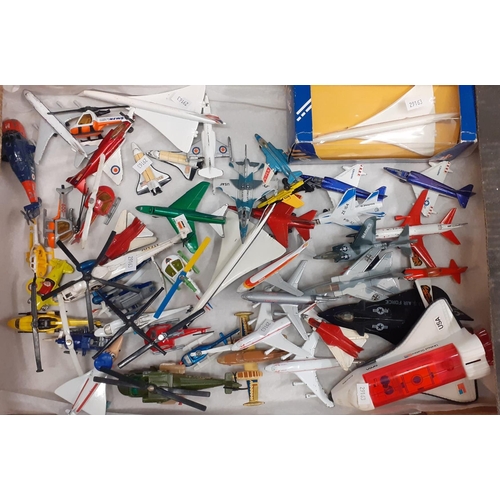 371 - Three trays of assorted playworn and boxed diecast and other model vehicles including: helicopters, ... 