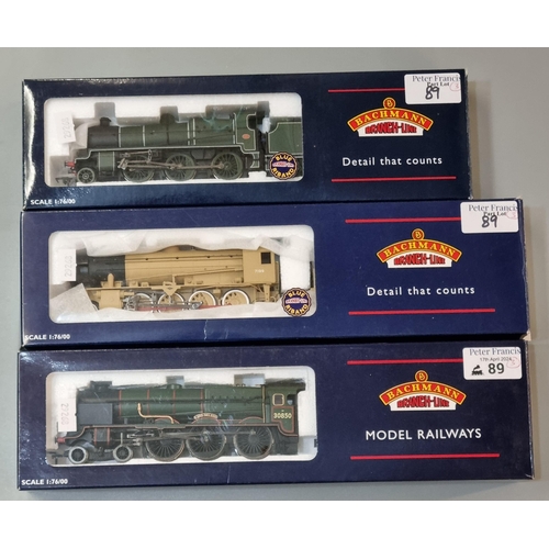 89 - Three Bachmann Branch-Line scale 1:76 locomotives in original boxes to include: 32-255A WD Austerity... 