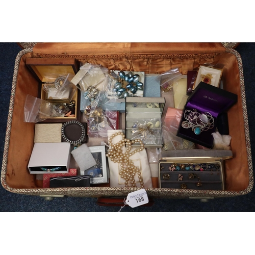 168 - Suitcase of costume jewellery to include: earrings, pendants, brooches, bangle, pendants and chains ... 