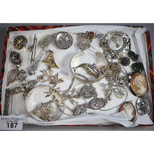 187 - Collection of silver and other jewellery to include: cameo portrait brooches, bangles, pin and other... 