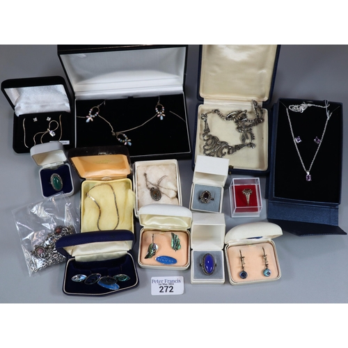 272 - Box of silver and other jewellery to include: dress rings, necklace, pendant and earring set, other ... 