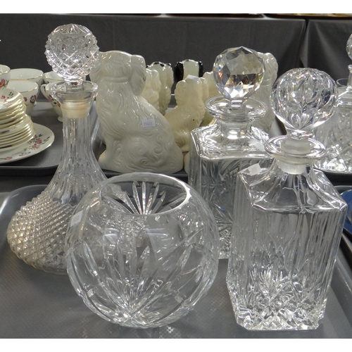 322 - Tray of glassware to include: two spirit decanters, a crystal ship's decanter and a spherical crysta... 