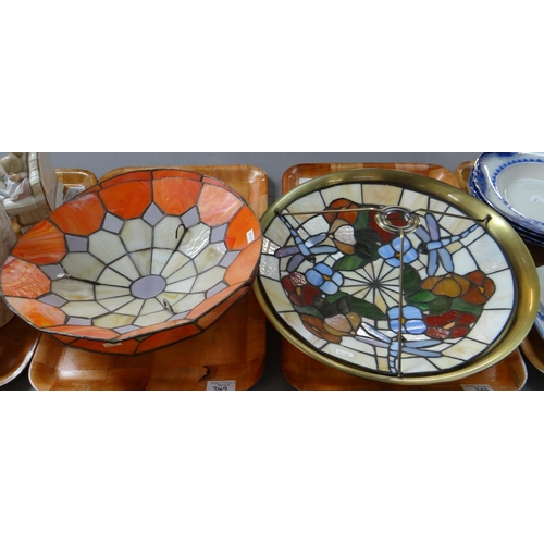 349 - Two trays containing stained glass ceiling flycatcher style lightshades. (2)
(B.P. 21% + VAT)