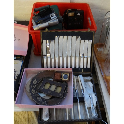 398 - Box of assorted items to include: cased and loose cutlery, a Kodak EK2 60-EF instant cameras and a c... 