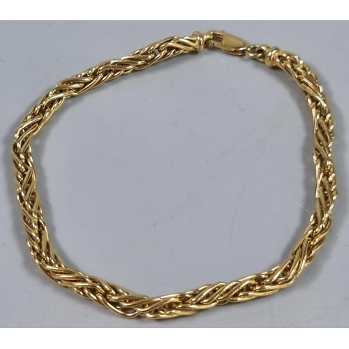 237 - 9ct gold rope twist design bracelet.  4.2g approx.  19cm long approx.  (B.P. 21% + VAT)