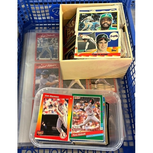 370 - Collection of USA Baseball Trading Cards, to include a complete folder Don Russ Cards, Tom Glavine, ... 