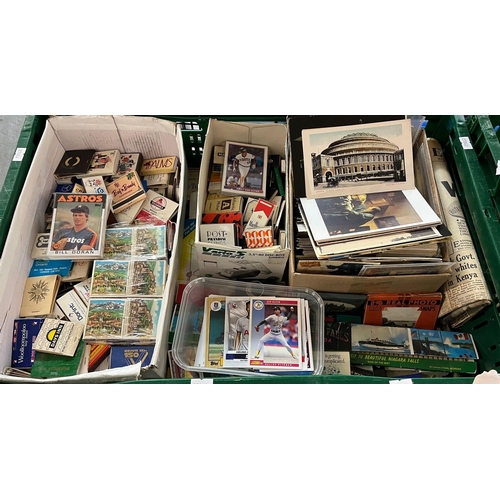 375 - Collection of postcards, advertising matchboxes, USA Baseball Trading Cards, Royals, Astros, Pirates... 