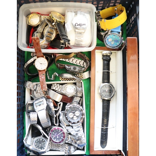 168 - Collection of men's watches to include: John Rocha, Gianni Sabatinni, Kahuna chronograph etc.   (B.P... 