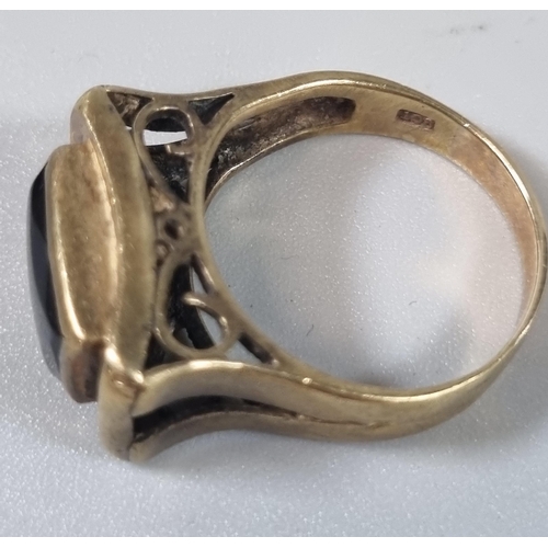 241 - 9ct gold and black onyx signet type ring. 4.6g approx. Size L 1/2 (B.P. 21% + VAT)