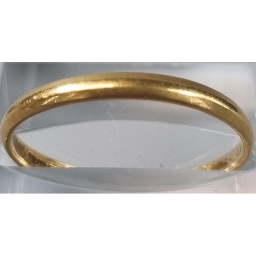 248 - 22ct gold wedding band. 2.3g approx. Ring size T (B.P. 21% + VAT)