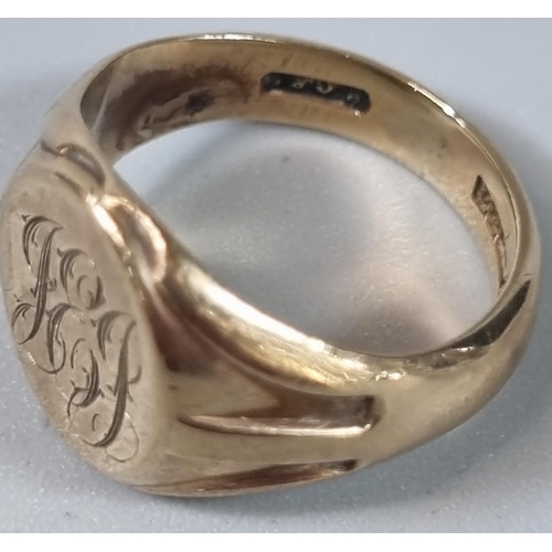 249 - 9ct gold signet ring with monogram. 7.5g approx. Size M (B.P. 21% + VAT)