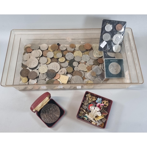 288 - Plastic tray of assorted GB and other coinage, bronze medallion, pin and other badges etc.   (B.P. 2... 